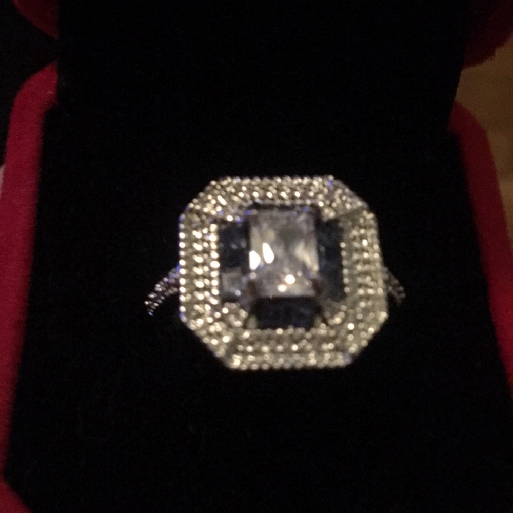 Artdeco style fashion ring